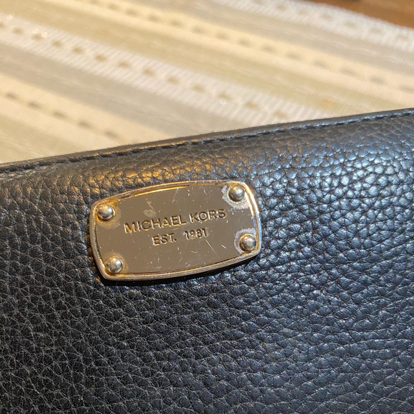 Michael Kors - Picture 2 of 9